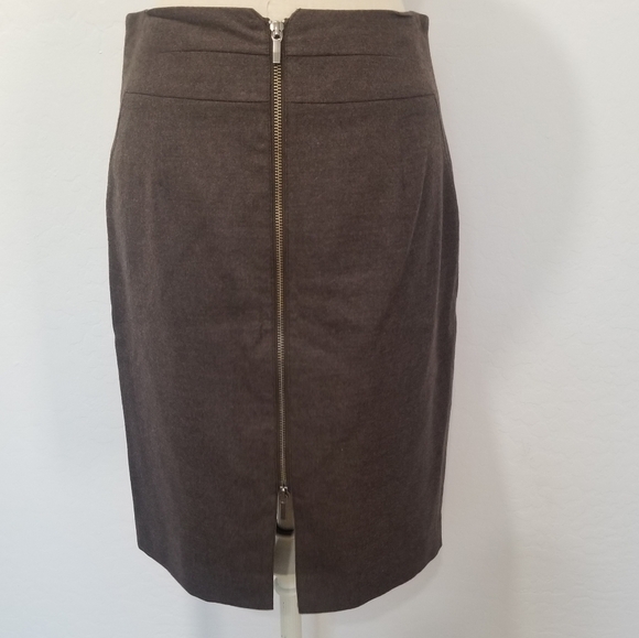 Banana Republic Back Zip Wool Blend Pencil Skirt. - Picture 2 of 9